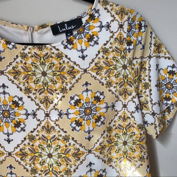 Lulu’s Yellow Shift Dress - Picture 3 of 3